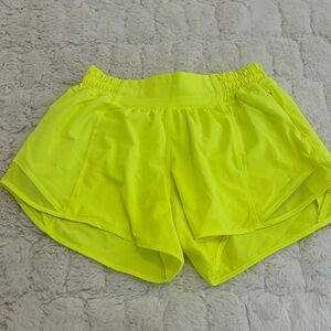 Lululemon Hotty Hott Low Rise 4” Short